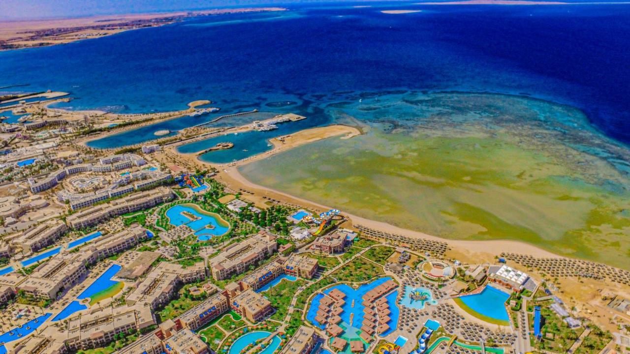 Titanic Palace Families And Couples Only Hurghada Exterior photo Aerial view of El Alamein